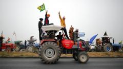 The farmers are demanding the repeal of three market-friendly farm laws