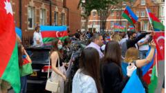 Londonda azərbaycanlıların etirazı
