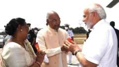 राष्ट्रपती रामनाथ कोविंद, पंतप्रधान नरेंद्र मोदी,
