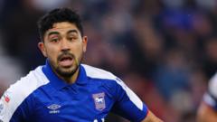 Ipswich's Luongo signs new one-year deal