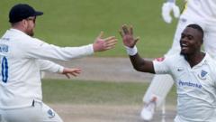 Robinson and Seales haul Sussex towards victory