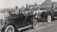 Desfilepppoker bônuscorso na avenida Beira Mar, no Rio,pppoker bônus1922