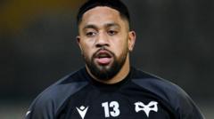 Gloucester sign Ospreys centre Cokanasiga