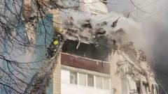 Russian strike on flats kills 10 in one of deadliest attacks on western Ukraine