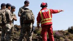 Soldiers praised for 'phenomenal job' helping crews tackle wildfires