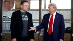 La difícil posición de Trump frente al malestar en su gobierno por los recortes que impulsa Elon Musk