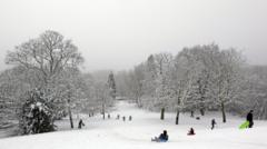 White Christmas: Will The UK Have Snow On The Big Day? - BBC Weather