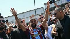 Why has Mohamed Salah chosen Trabzonspor?