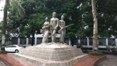 ঢাবিতে শেখ মুজিব হলের নাম বদলে ওসমান হাদির নাম দেওয়ার সুপারিশ করবে সিন্ডিকেট