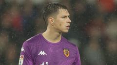 Hull keeper Pandur receives first senior Croatia call-up