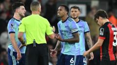 We cannot continue to play with 10 men - Arteta