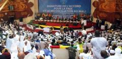 Signature officielle de l'accord de paix d'Alger à Bamako