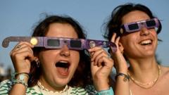Eclipse warning: The key signs you may have damaged your eyes