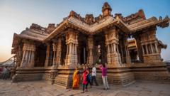 Pilar-pilar kuil di India yang bernyanyi.