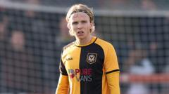 Braybrooke joins Chesterfield on loan after Newport spell ends