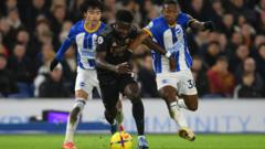 Bokaayoo Saakaa warra Arsenaal taphattoota Biraayitan lama gidduutti