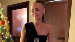 'Unig' bod yn sâl pan does 'neb yn gallu uniaethu' - cyflwynydd Radio Cymru