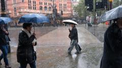 Weather warnings issued ahead of weekend heavy rain