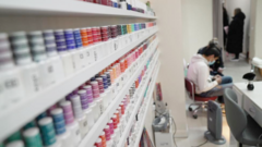 Illegal nail bar jobs offered despite clampdown