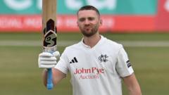 Clarke hits ton for Notts after Surrey fightback