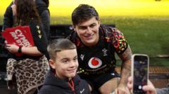 Rees-Zammit 'positive' about Wales return