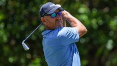 England's Owen wins Legends finale in Mauritius