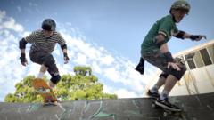 The 'Old Dogs' who skateboard before work
