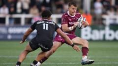 Ambitious Carpenter commits to Sale long-term