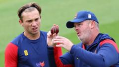 Yorkshire appoint Essex bowling coach Lewis