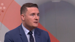 Streeting admits 'risk of disruption' in NHS overhaul