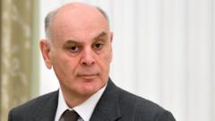 Abkhazia: Leader of Georgia breakaway region resigns