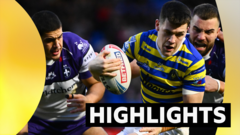 Warrington hold off Wakefield fightback