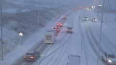 Cannoedd heb drydan wrth i Storm Goretti daro Cymru 