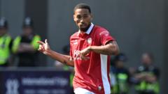 Robins 'really happy' to keep Vyner after Wrexham bid
