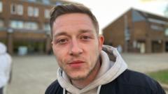 Passer-by caught suspects after trying to save boy