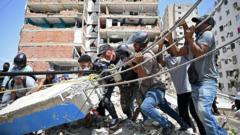 “Son todo lo que tengo”: la búsqueda desesperada de sobrevivientes en Venezuela mientras la cifra de muertos asciende a 920