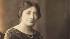 Hackney cinema founder honoured with plaque