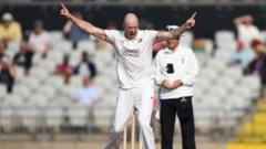 Lancashire victory ends Somerset title bid