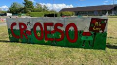 Cymunedau Môn yn harddu'r fro i groesawu Eisteddfod yr Urdd
