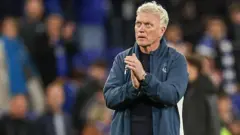 David Moyes applauding towards fans