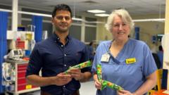 Patients enjoy ice lollies - but not due to the heat