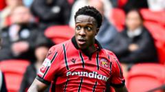 Defender Gordon leaves Walsall for Port Vale