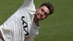 Late wickets cap Surrey dominance against Notts