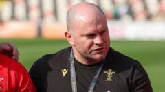 Hurt Wales coach Lynn needs 'good pre-season'