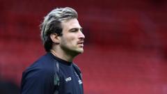 Newcastle Falcons extend Clark deal to end of season