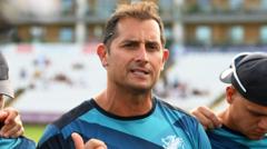 Somerset head coach Kerr signs new deal