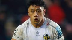 Forward Fisilau signs new contract with Exeter