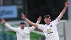 Crocombe seals Sussex win over Leicestershire