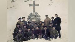 Shackleton cross makes 7,000-mile journey to Dundee