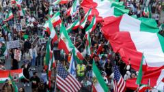 آنچه گذشت: برآورد پلیس لس‌‌آنجلس از جمعیت در «روز جهانی اقدام»: بیش از ۳۰۰ هزار نفر